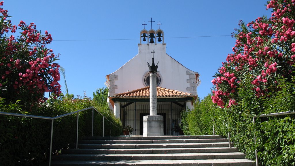 Almada, Igreja de Nossa Senhora da Piedade by artur jorge agostinh…