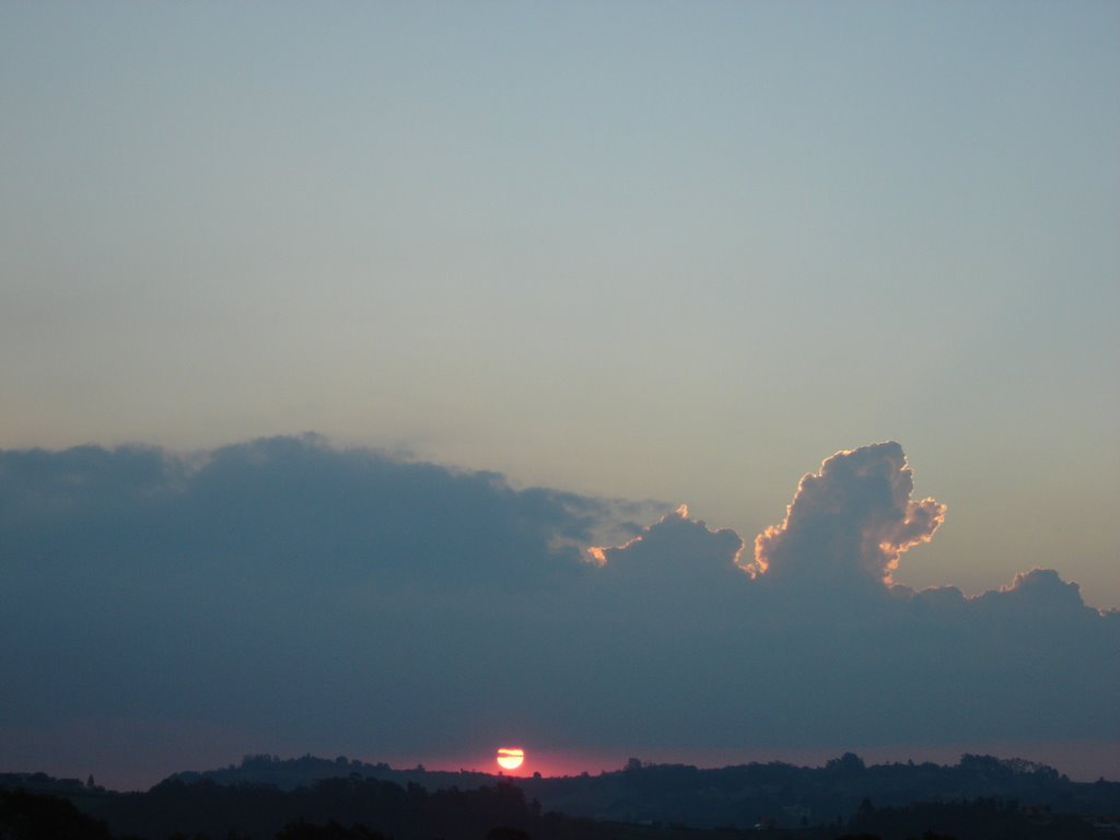 Sunset at Serra negra by Vanviski