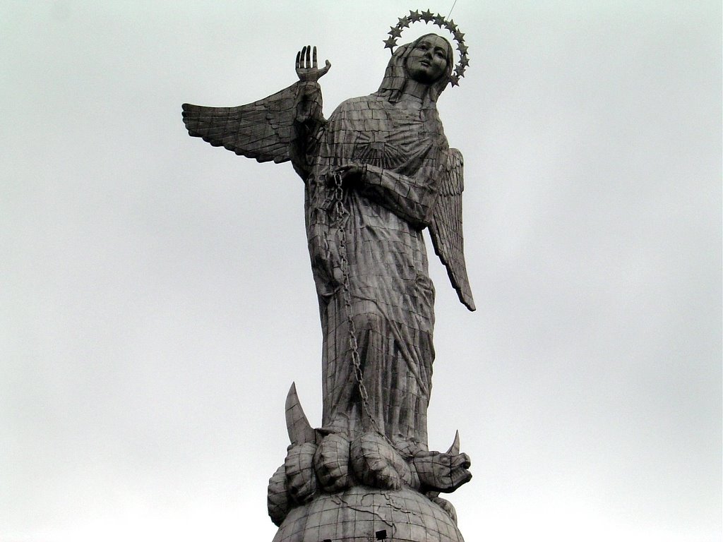 ECUADOR Estatua de El Panecillo Quito by Talavan