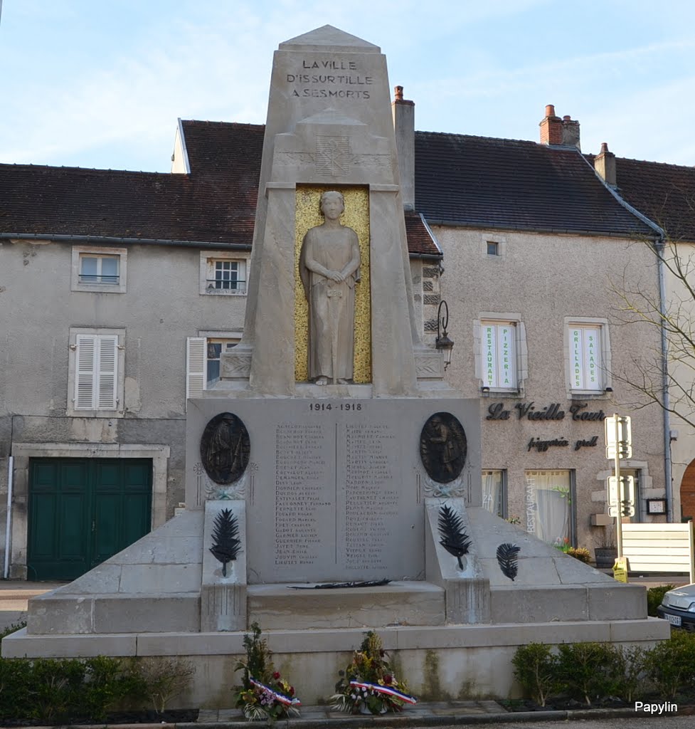 Monument aux Morts by Alain /Papylin