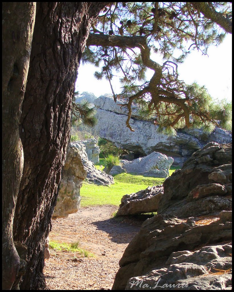 Sierra de los Padres: gruta de los pañuelos by Mal@cal  :)