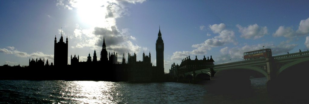 Vue sur Big Ben & the Parliament houses by kreeen