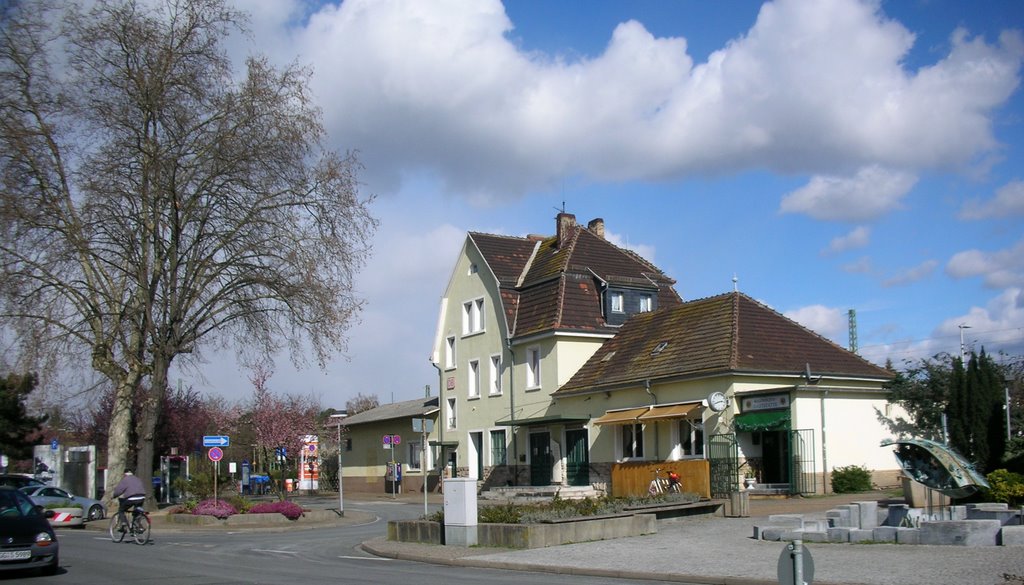 Walldorf Bahnhof by celik2