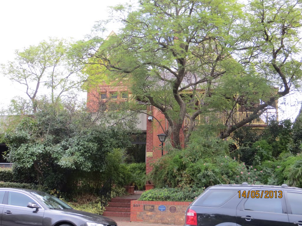 Old 2 Story STANDFORD HOUSE along East Terrace in ADELAIDE, used now since 1960 by Adelaide Public Schools Club Inc, along East Terrace in SA, on 14-05-2013 by Peter John Tate,