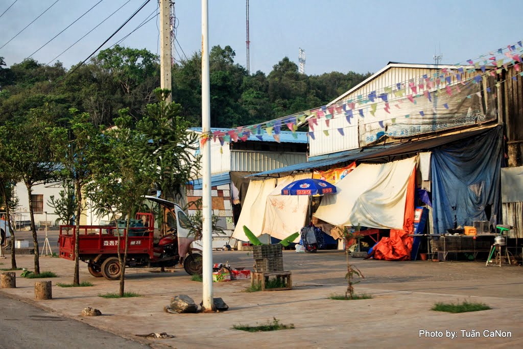 National Road 13N by Tuấn Canon