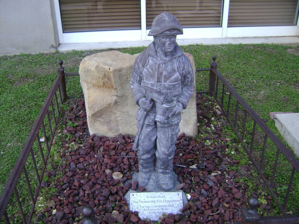 Fire Station statue Thomasville by mriveraz