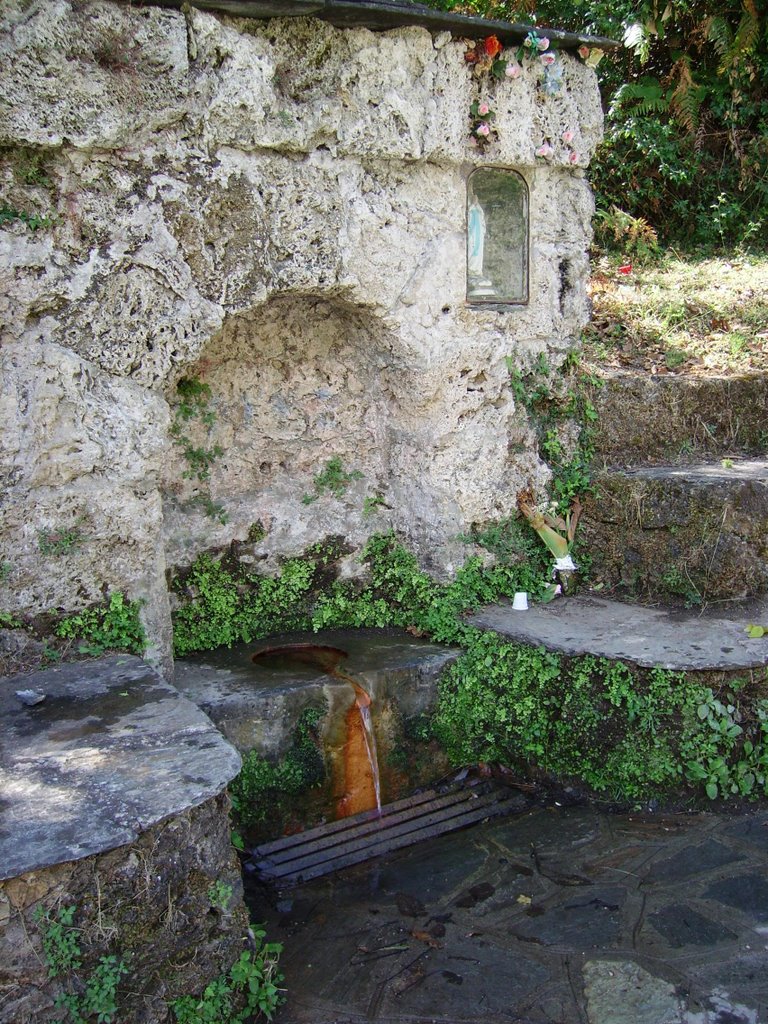 Corse-L'eau Ferugineuse d'orezza - Corsica-Ironwater of Orezza by madredre