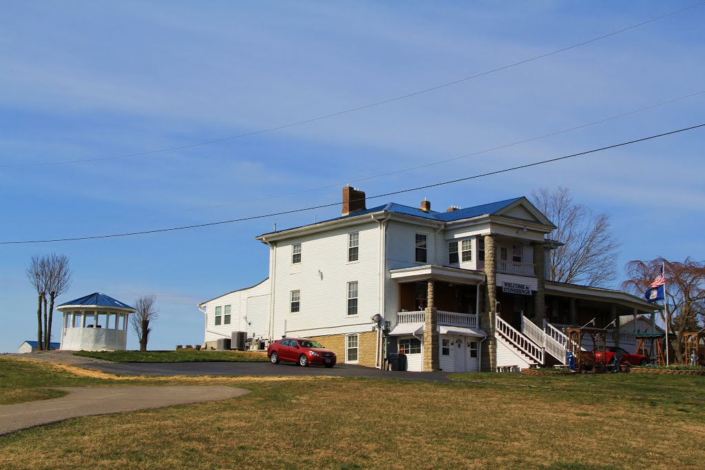 Stonehenge Bed & Breakfast (1860), Newbern VA by jonmac33