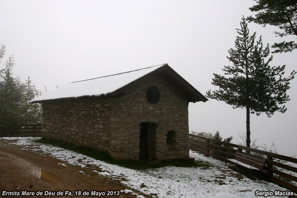 Ermita de Mare de Déu de Fa, Nevada Mayo 2013 by Sergio Macias