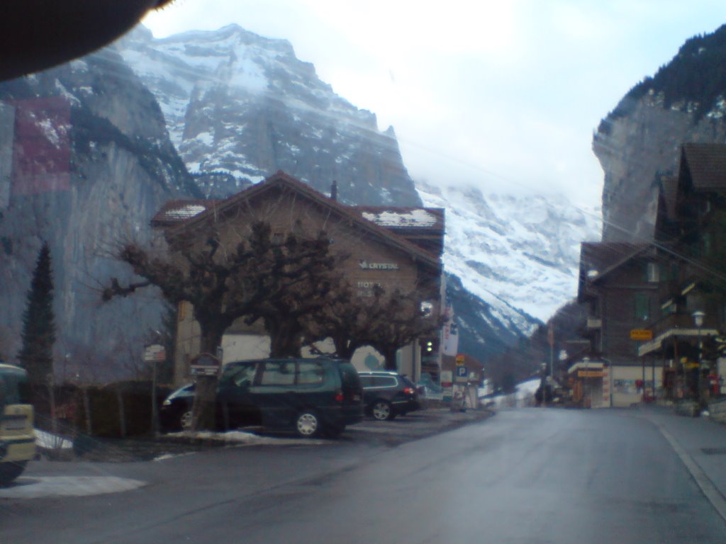 Lauterbrunnen by Zzebra