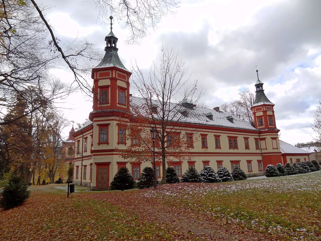 Jilemnice (chateau) - autumn 2012 by JohnnyCzechia