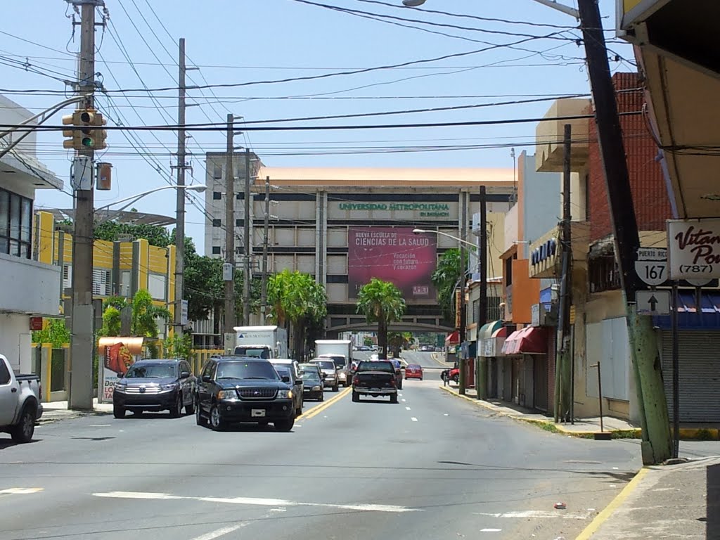 Universidad Metropolitana de Bayamón. by Reynaldo Santos