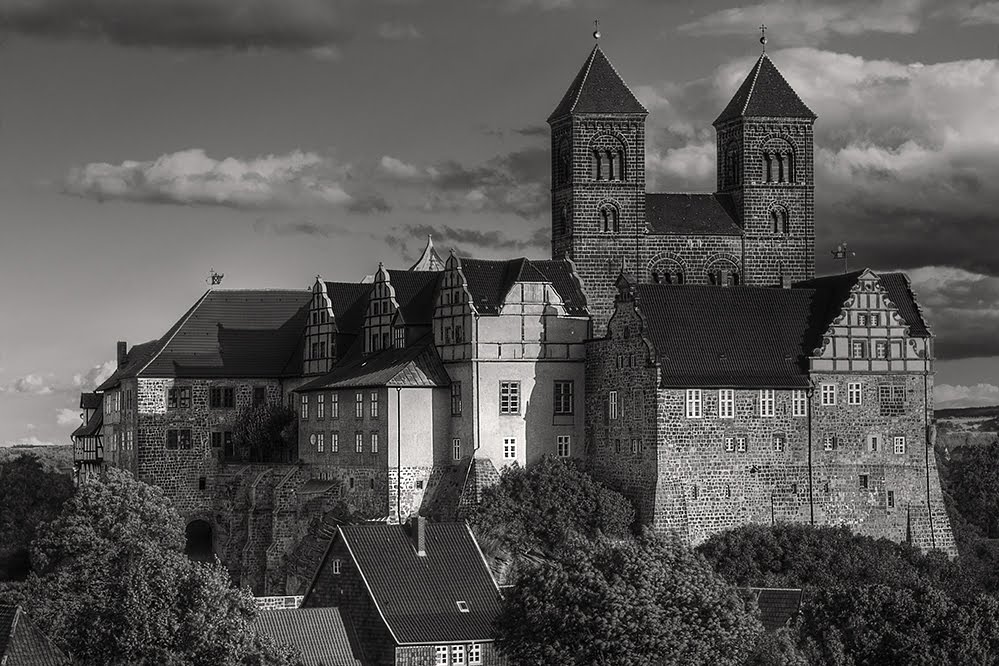 Schloss & Stiftskirche by Peter Harig