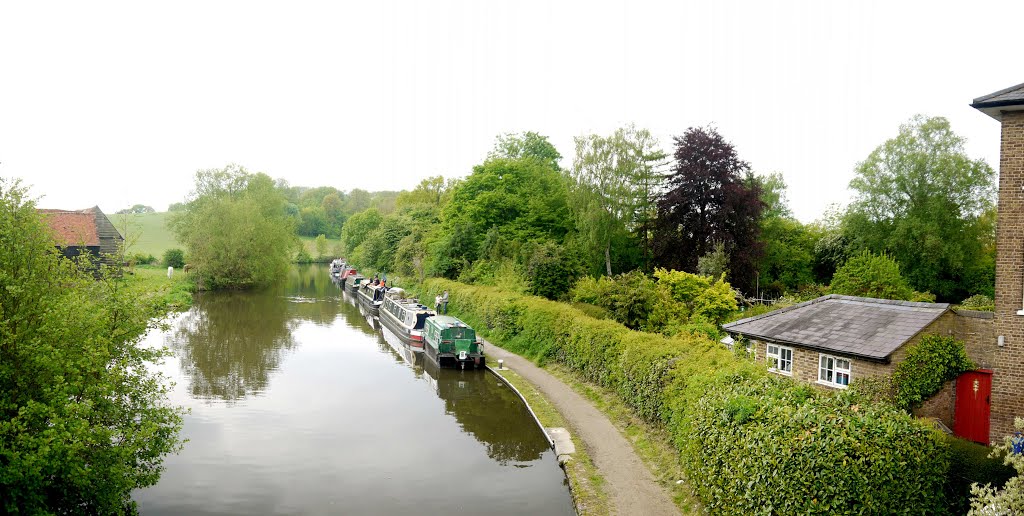 Grand Union Canal from lock bridge looking south east by Keith Davies