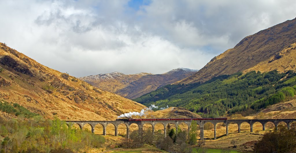 Glen Finnan Viaduct by ayrshireman