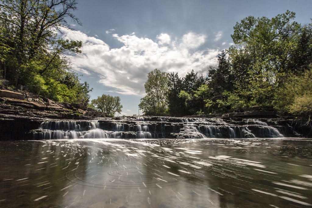 Turkey Creek Waterfall by Rob J Scott