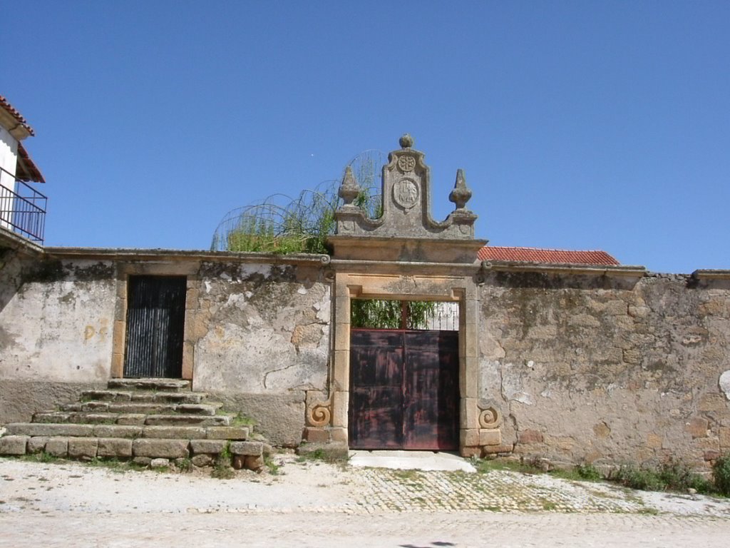 BOUÇA - Ferradosa - CASA BRASONADA by LUÍS A. D. LIBERAL