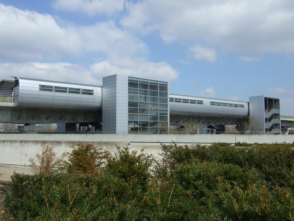 Pontoon Dock Station by posthumous