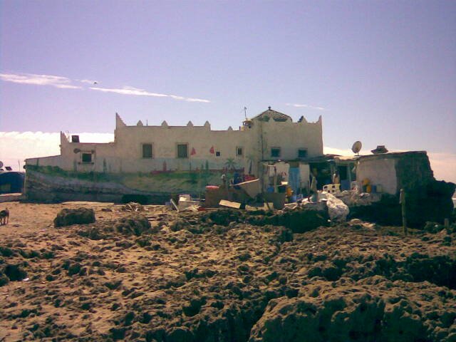 El morabit de Sidi Abderrahman a la platja d'Ain Diab, Casablanca by Terra d'Enlloc