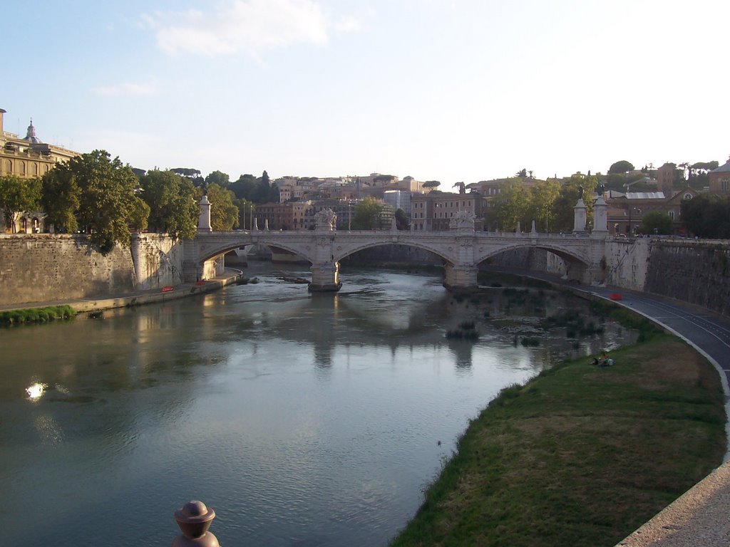 Tevere by Luca Bertalmio