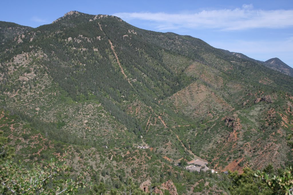 Full view of the Manitou Incline by cospringstrails