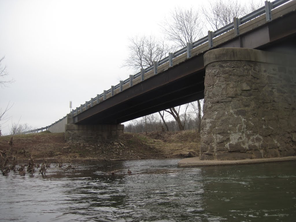 The very straight I-beams of Keysville Rd by midatlanticriverrat