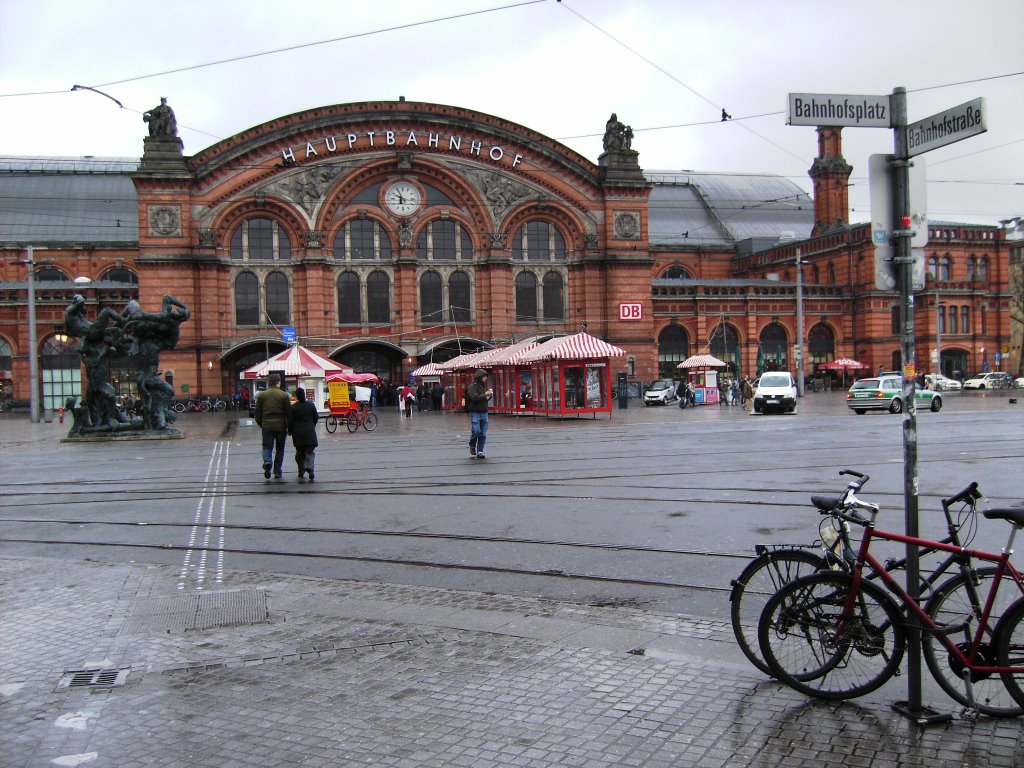 Bahnhofsvorstadt, Bremen, Germany by Daniel Caliari