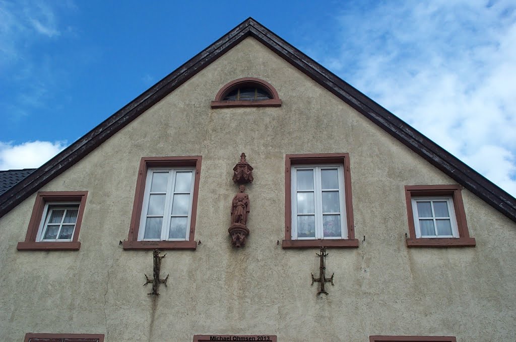 Nischenfigur ‚Joseph + Kind’ in Dittelsheim-Heßloch by Michael Ohmsen