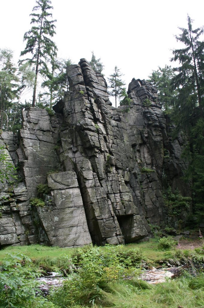 Teufelsmauer in Pobershau by Mekler (Rocco Fritzs…