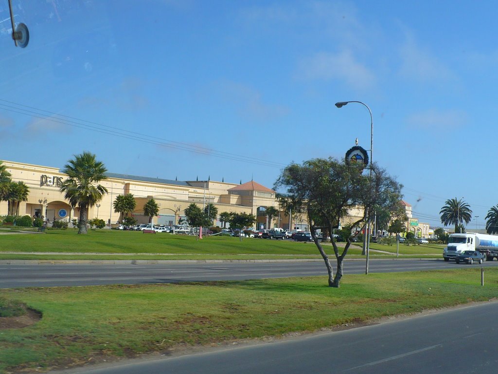 Mall Plaza La Serena by Challenger Australis