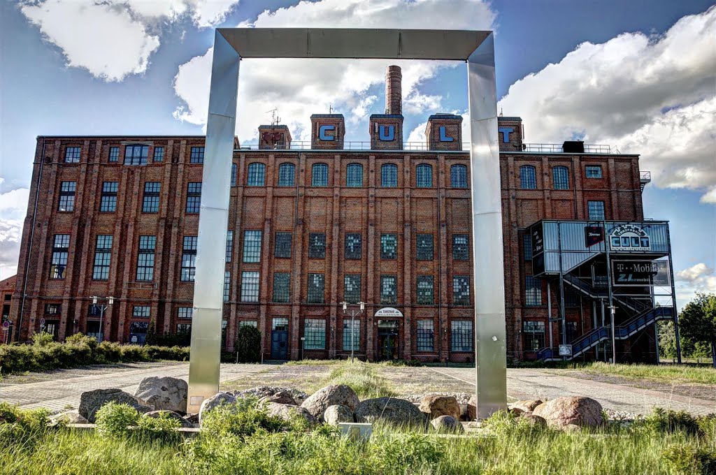 Alte Brikettfabrik HDR, Mai 2013 by Florian Pförtsch