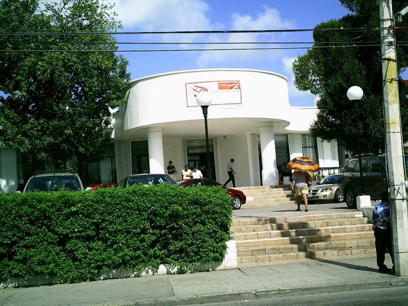 HSBC Tulum by Leobardo