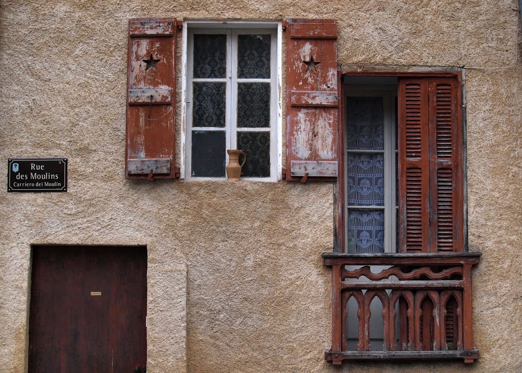 Rue des Moulins à Annot by Patrick (JM) Perrier