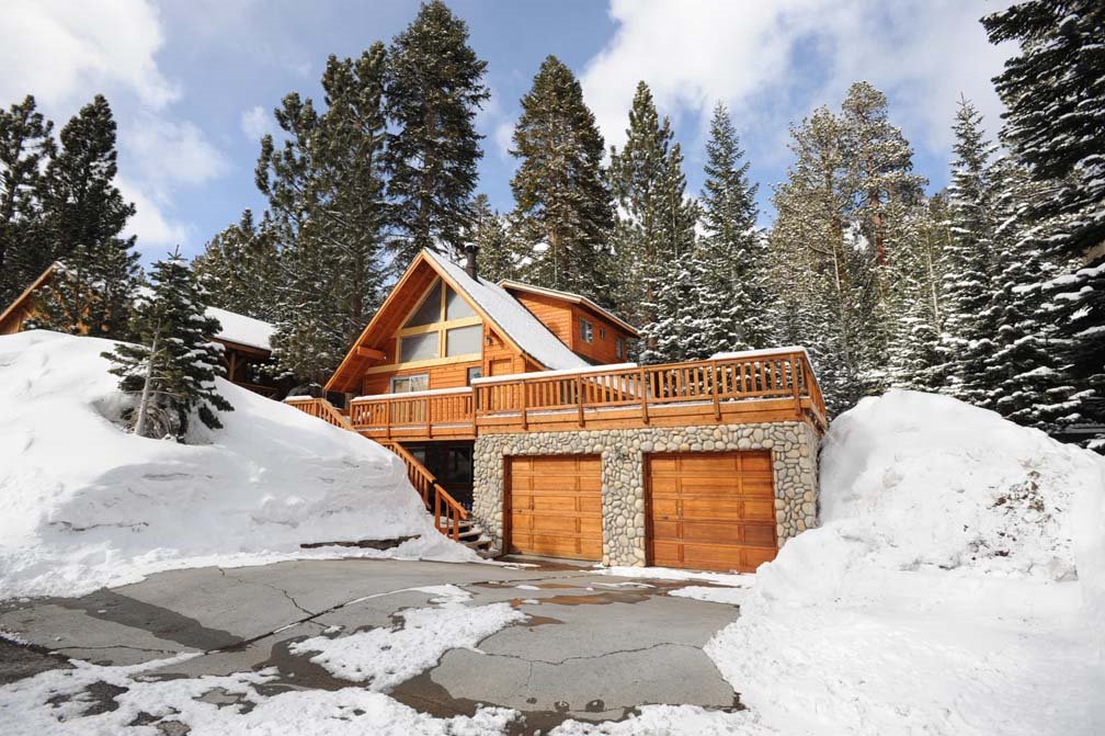 Winter Home at Mammoth Lakes, CA by Edgy01