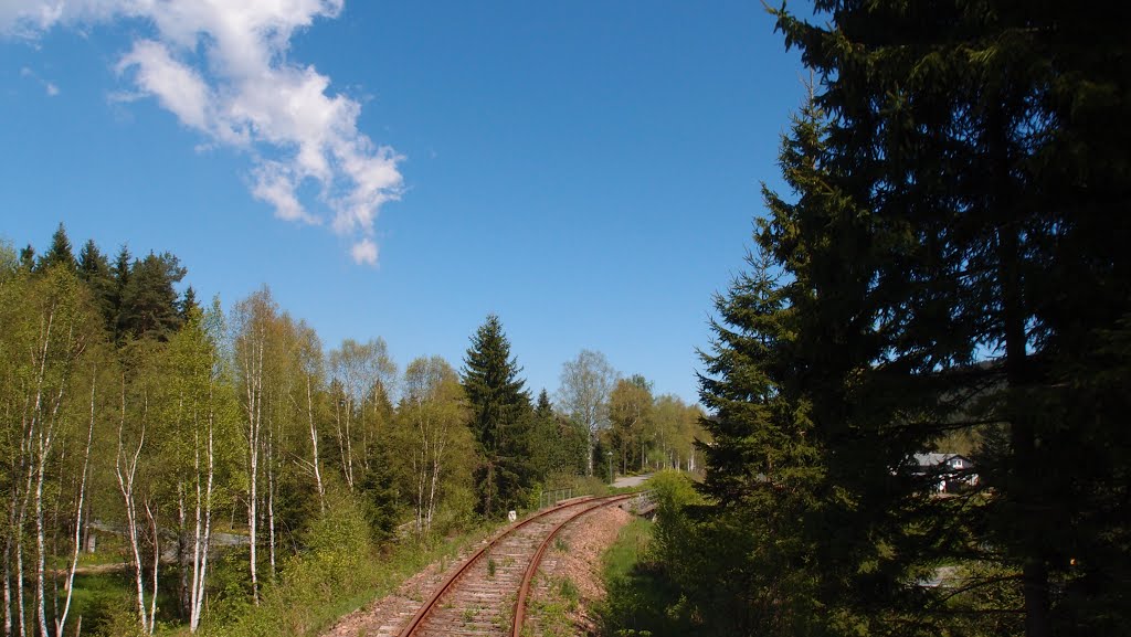 Straßenunterführung im Bildmitte by Schmalspur Sa.