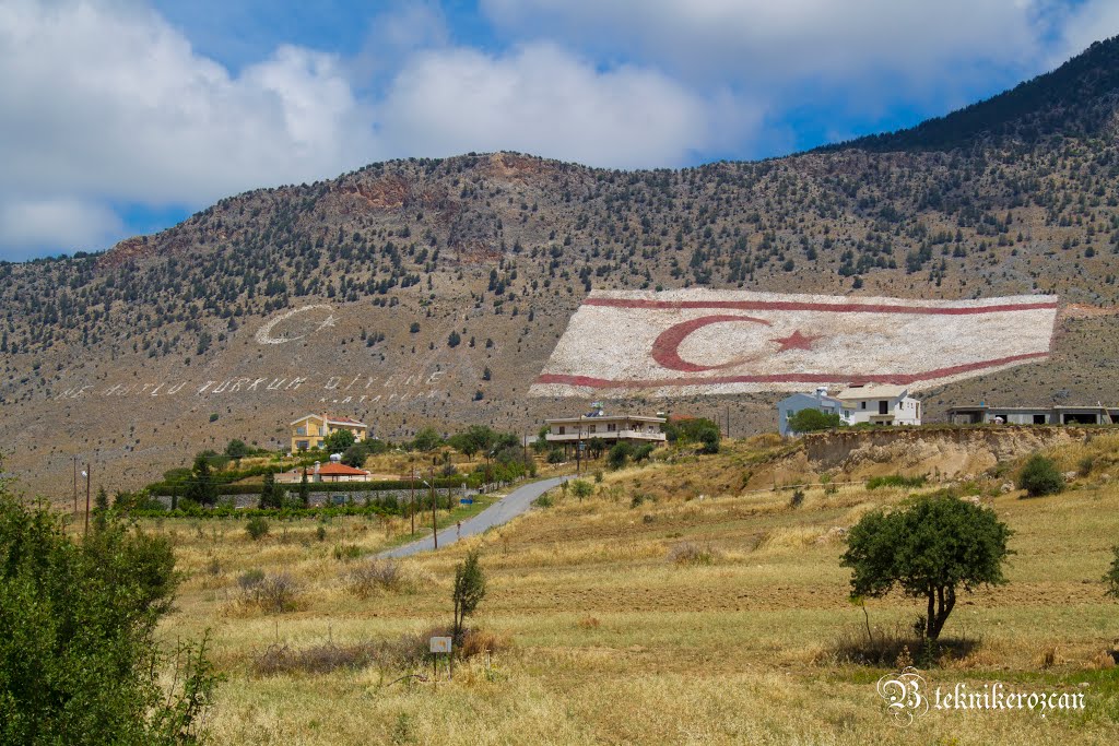 Kuzey Kıbrıs Türk Cumhuriyeti bayrağı by bteknikerozcan