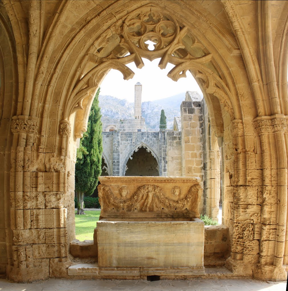 Abbaye de la Belle Paix by Tomash07