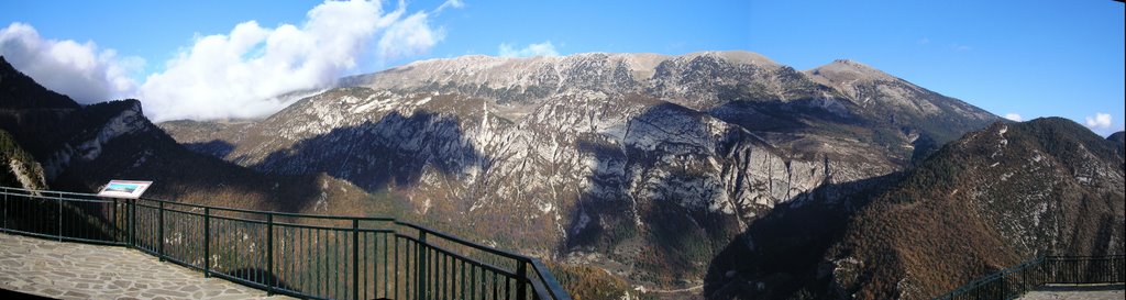 Panoramica desde el mirador del Pedraforca by Jordi Claramunt