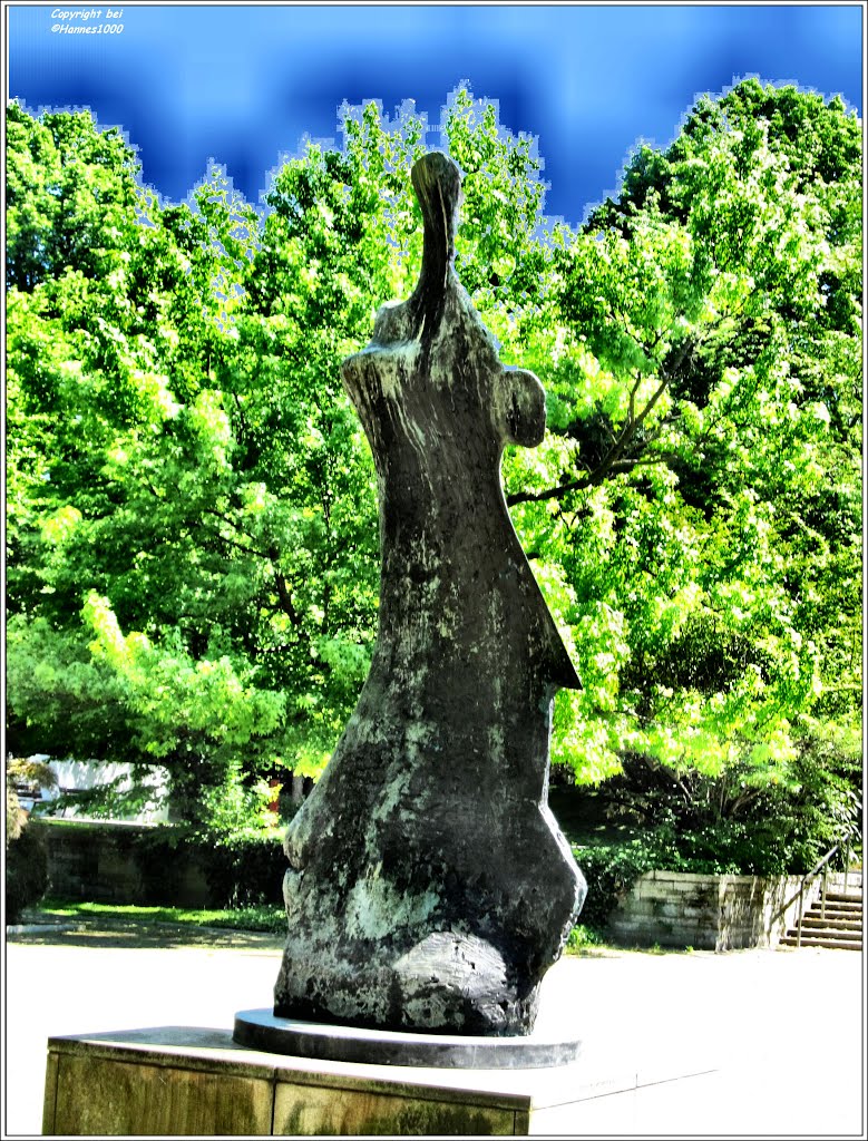 H©)•05•2013 / Gruga Park in Essen / VII - Alien im Park ?:-) by Hannes Th.