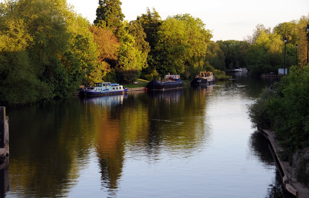 Boulters Lock May 2013 by Glyn M Evans