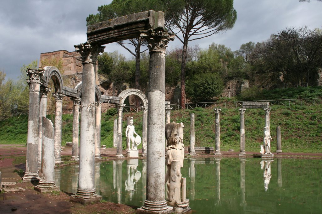 Tivoli - Villa Adriana - Canopo by Roberto Rubiliani