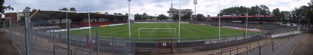 Stadion am Millerntor (vor dem Umbau), Hamburg by silberflo