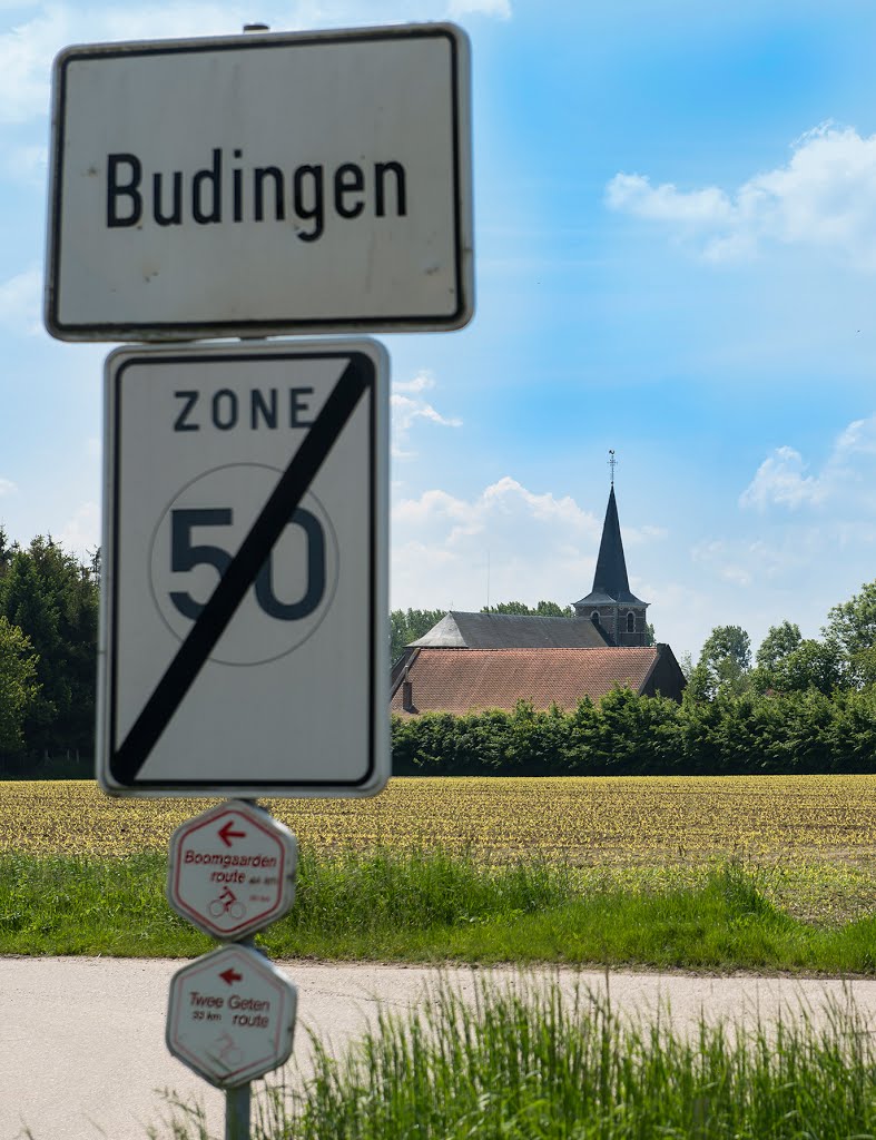 Kerk Budingen by Henri Van Ham