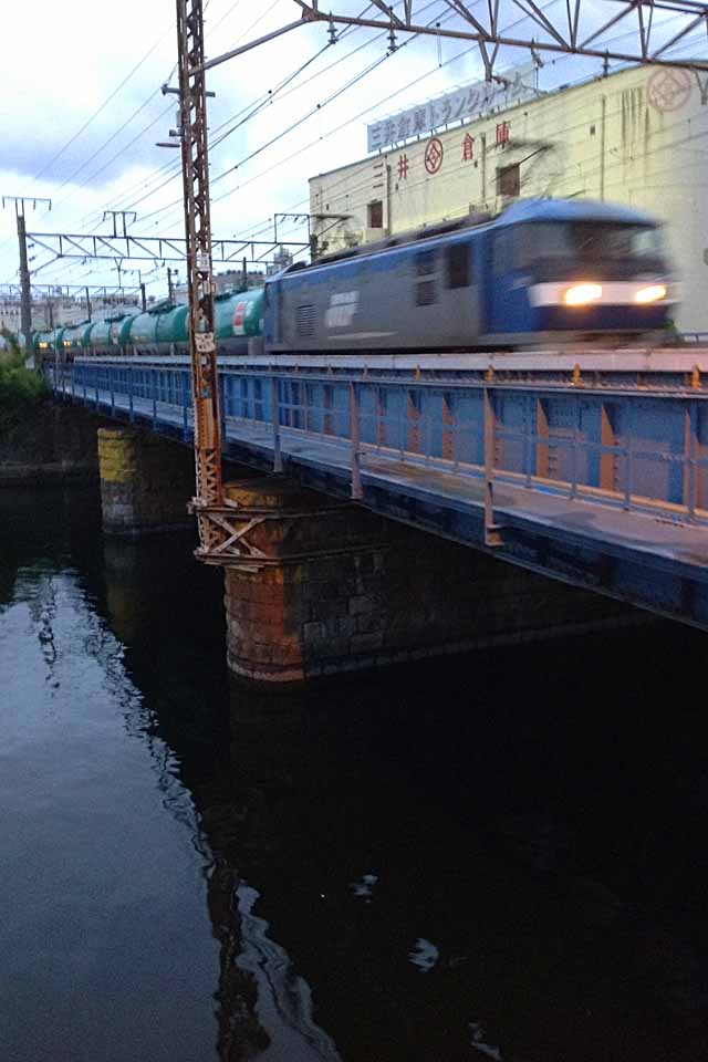 A railway bridge next to Higashi-Takashima Station by nutakku