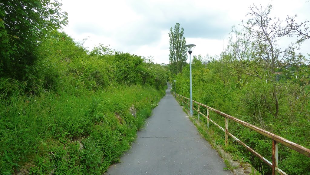 Fußweg zum Heuchelhof by WanderGroschi & CGK