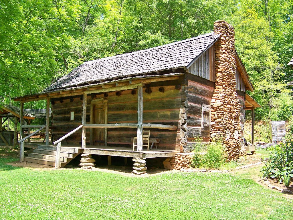 Hagood Log Cabin by herdintheupstate