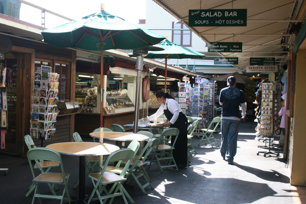 Inside Farmers market by Yariv Araujo (Vincen…