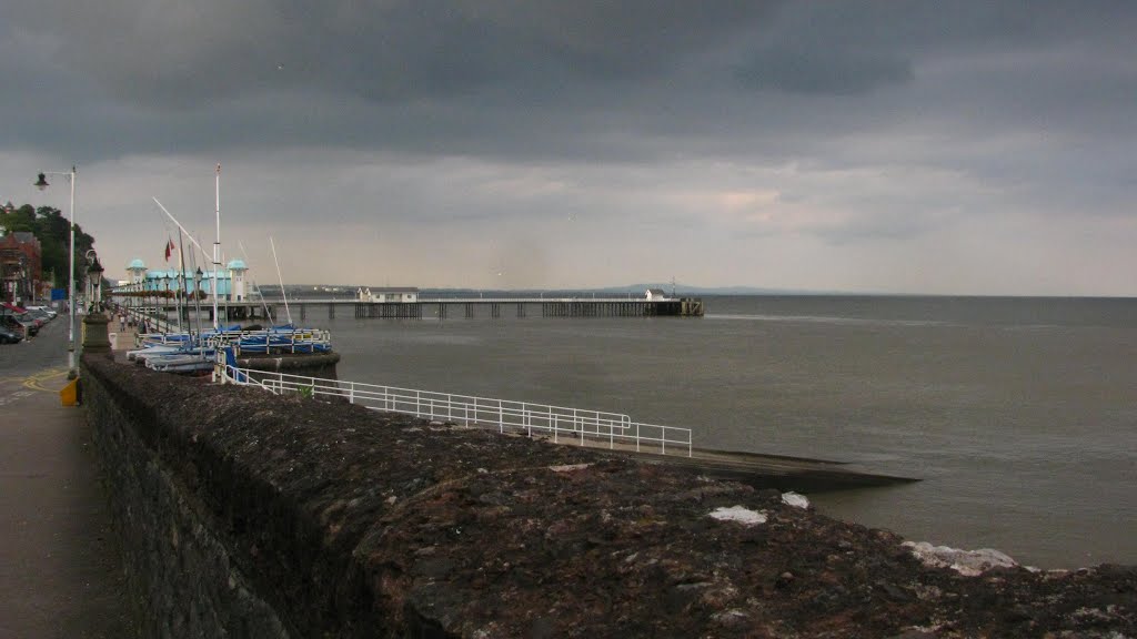 A Rainy Penarth Evening by dave_roberts_wales