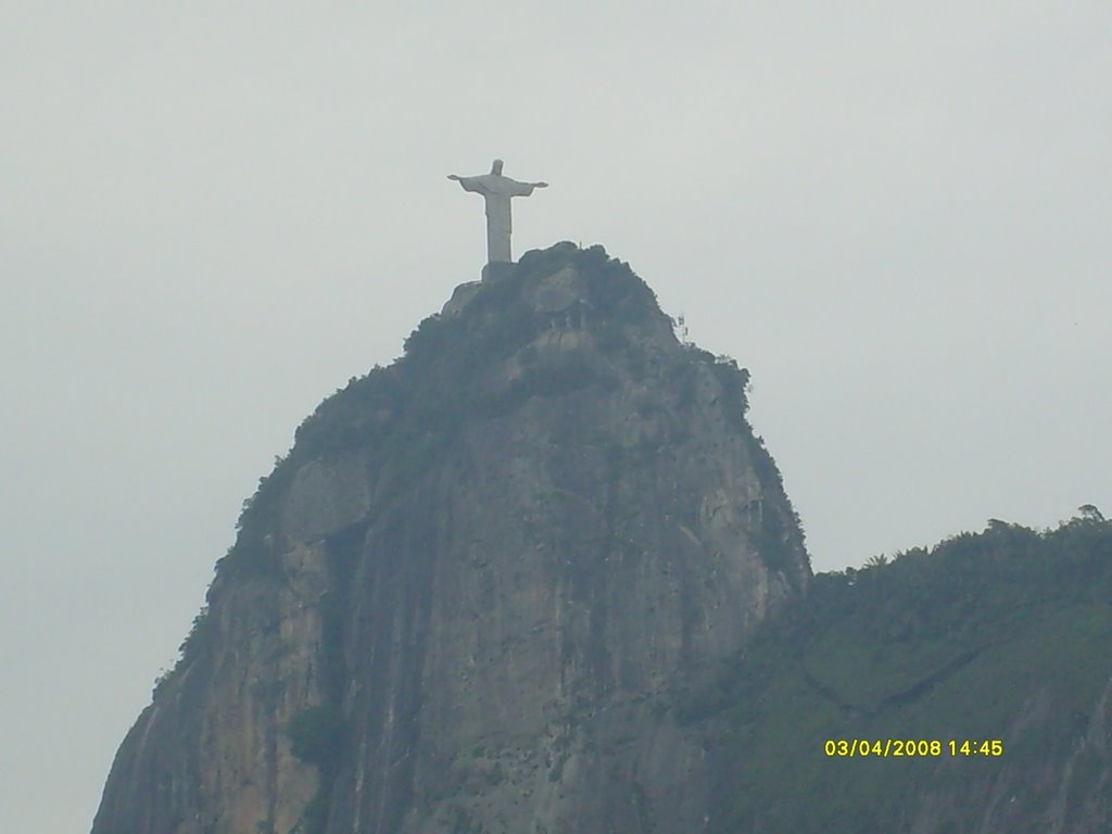 Cristo Redentor visto de Furnas by Rui de Andrade