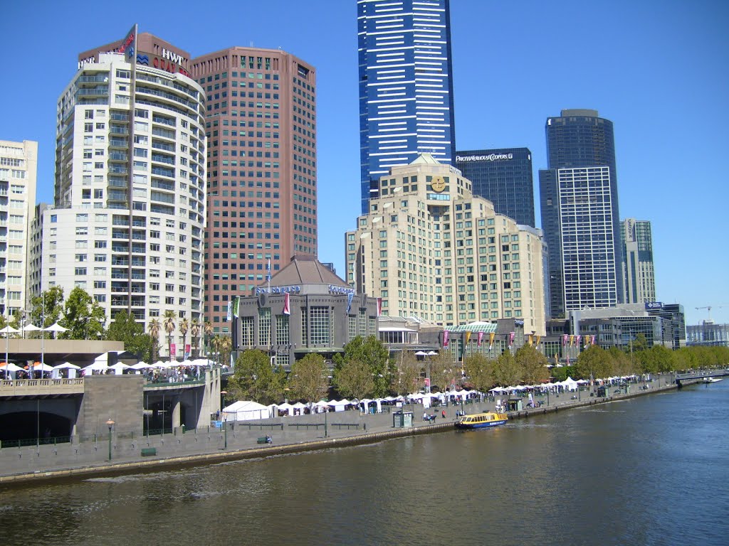 Yarra River by C-note